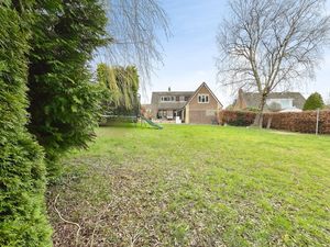 Photo 28- click for photo gallery